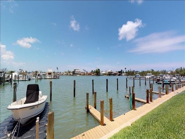 Naples Condo 1010837