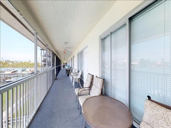 Naples Condo 1010837