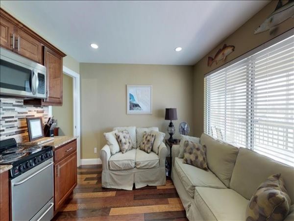 Naples Condo 1010837