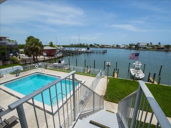 Naples Condo 1010838