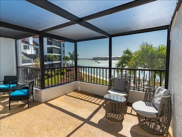 Naples Condo 1010840