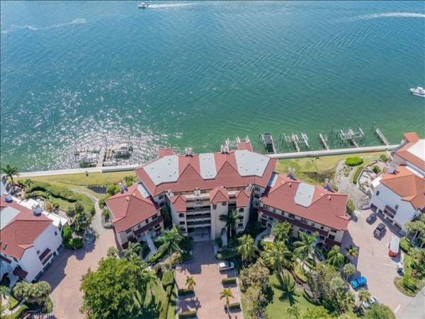 Naples Condo 1010840