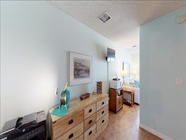 Naples Condo 1010841