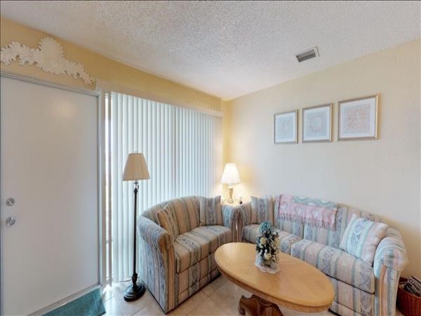 Naples Condo 1010842