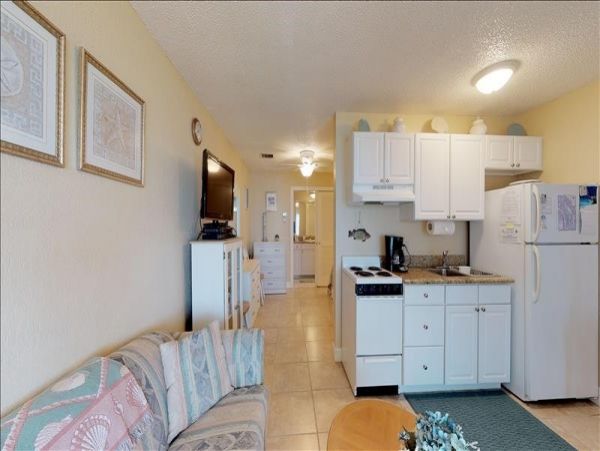 Naples Condo 1010842