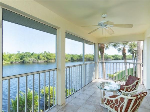Naples Condo 1010843