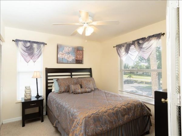 Naples Condo 1010843