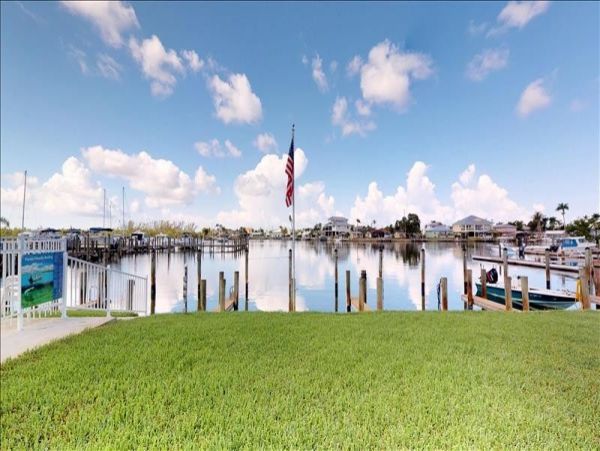 Naples Condo 1010845