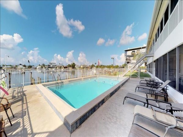 Naples Condo 1010845