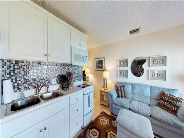 Naples Condo 1010845