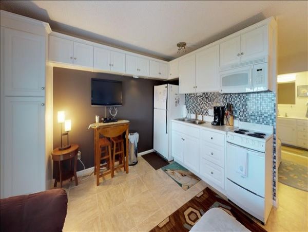 Naples Condo 1010845
