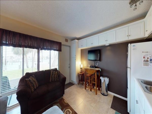 Naples Condo 1010845