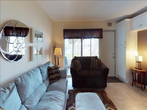 Naples Condo 1010845