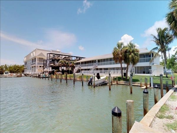 Naples Condo 1010846