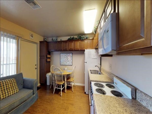 Naples Condo 1010846