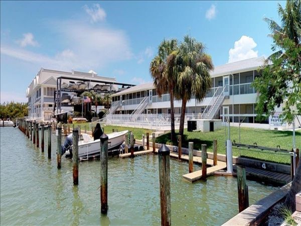 Naples Condo 1010847