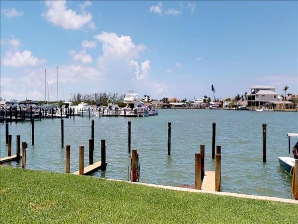 Naples Condo 1010847