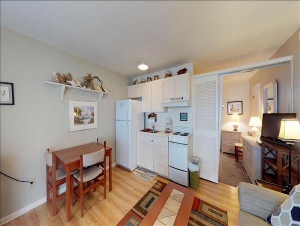 Naples Condo 1010847