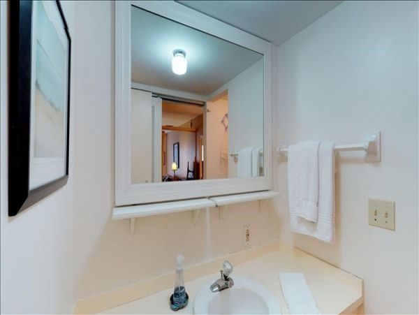Naples Condo 1010847