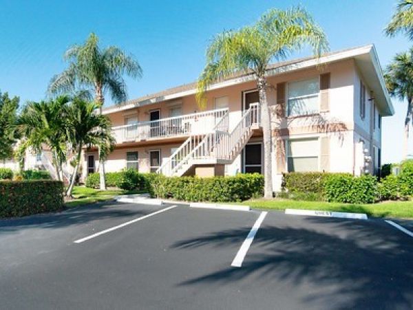 Naples Condo 1010848