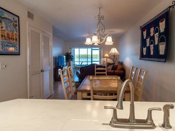 Naples Condo 1010848