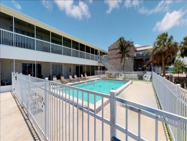 Naples Condo 1010849