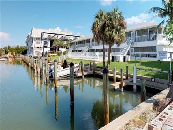Naples Condo 1010850