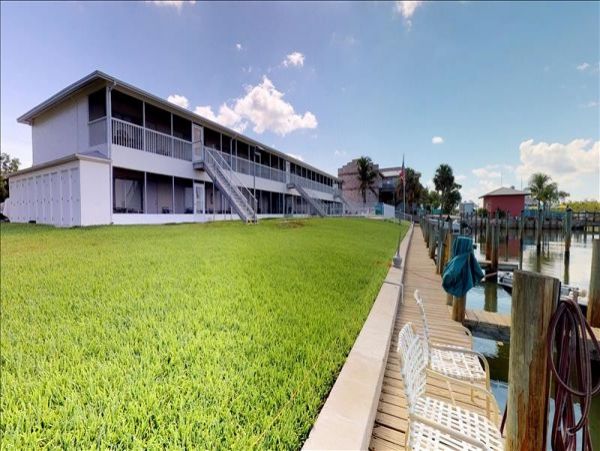 Naples Condo 1010850