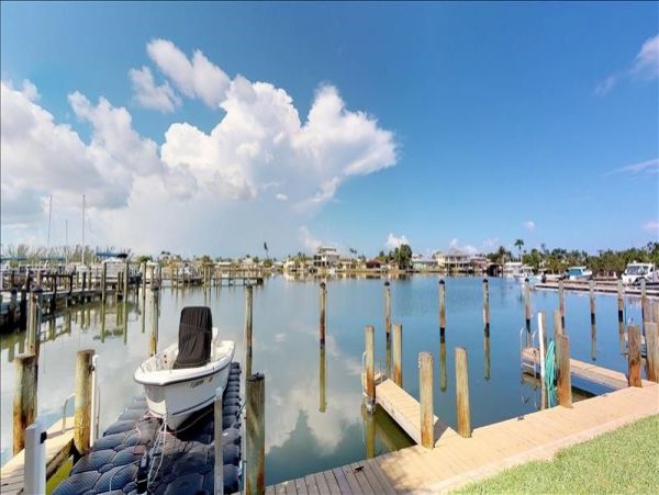 Naples Condo 1010850