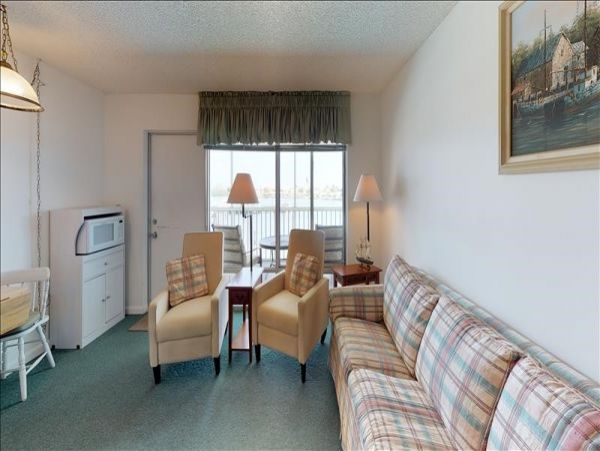 Naples Condo 1010850