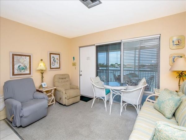 Naples Condo 1010851