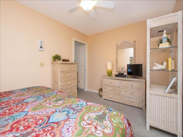Naples Condo 1010851