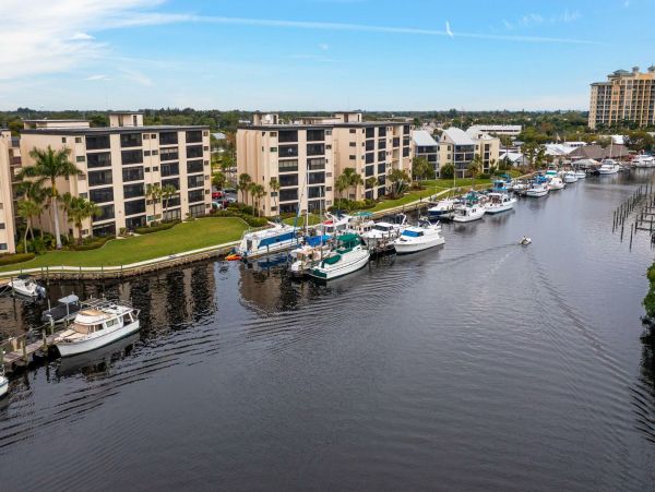 North Fort Myers Vacation Condo Two Bedroom