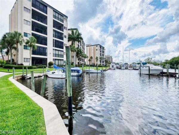 North Fort Myers Vacation Condo Two Bedroom