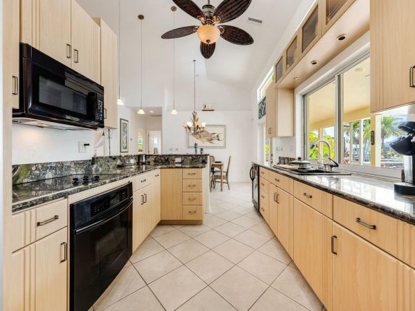 Cape Coral Home 1010855