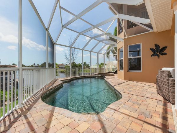 Cape Coral Vacation Pool Home Four Bedrooms