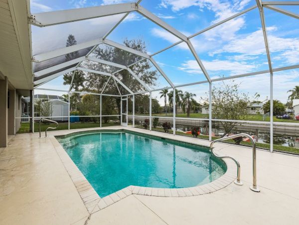 Cape Coral Vacation Pool Home Four Bedroom