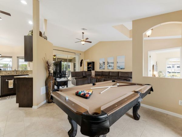 Cape Coral Vacation Pool Home Four Bedroom