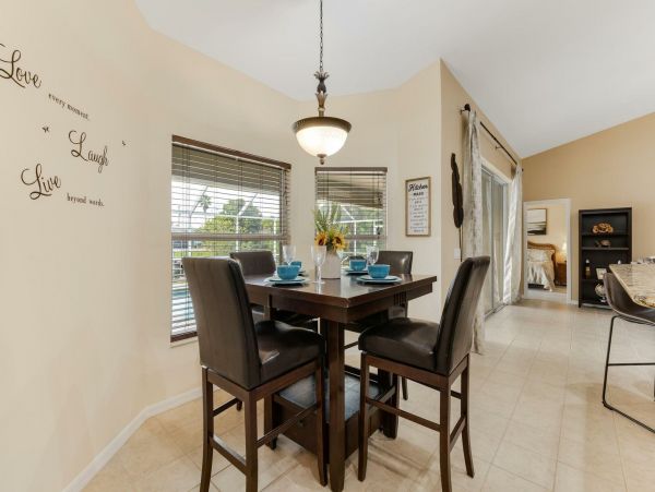 Cape Coral Vacation Pool Home Four Bedroom