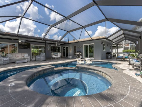 Cape Coral Vacation Pool Home Four Bedroom