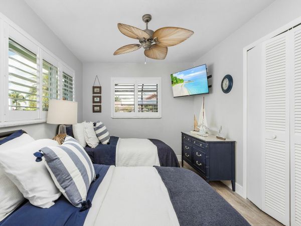 Cape Coral Vacation Pool Home Four Bedroom