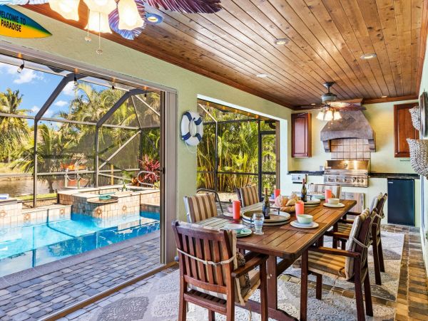 Be Charmed by This Cape Coral Pool Vacation Home
