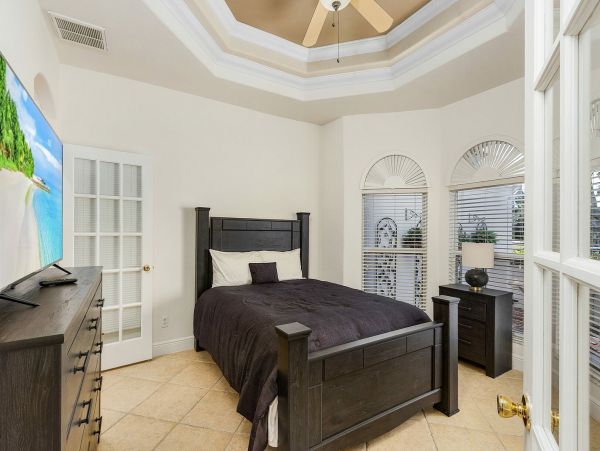 Lovely Five Bedroom Home with Pool in Cape Coral