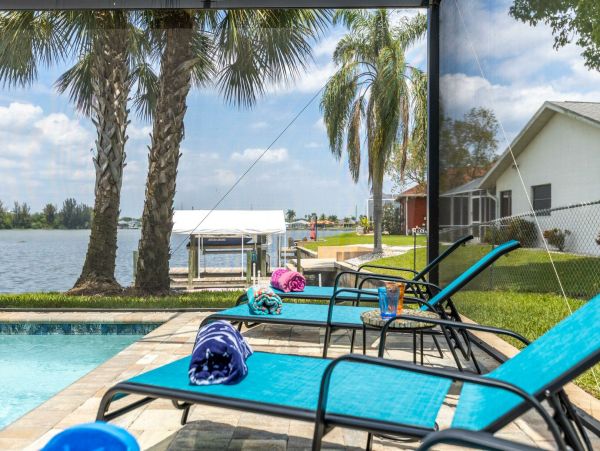 Cape Coral Home 1010866