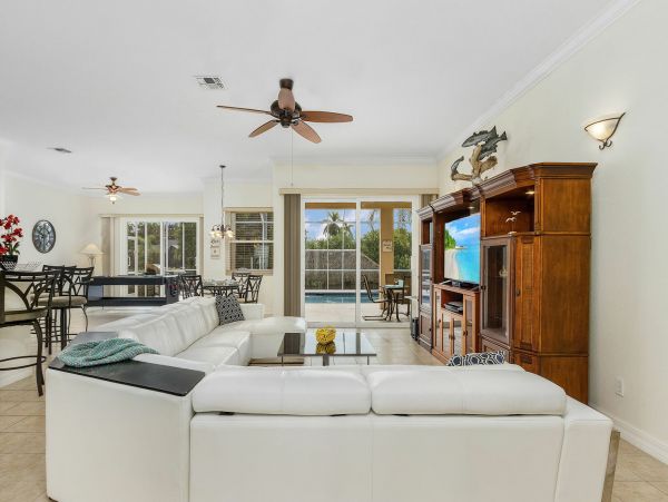 Cape Coral Home 1010870