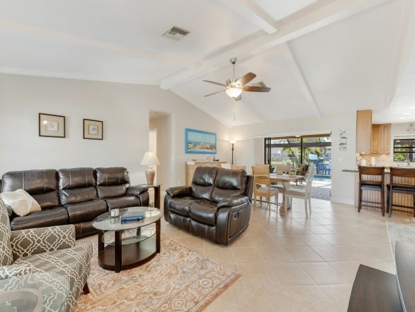 Cape Coral Home 1010873