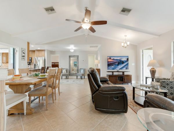 Cape Coral Home 1010873