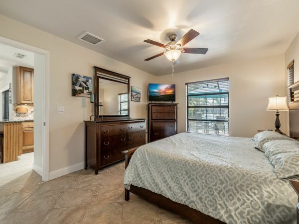Cape Coral Home 1010873