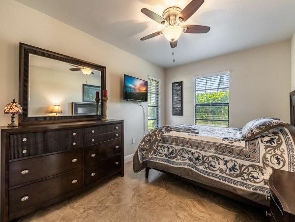 Cape Coral Home 1010873
