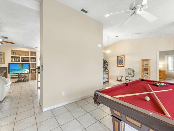 Cape Coral Home 1010874
